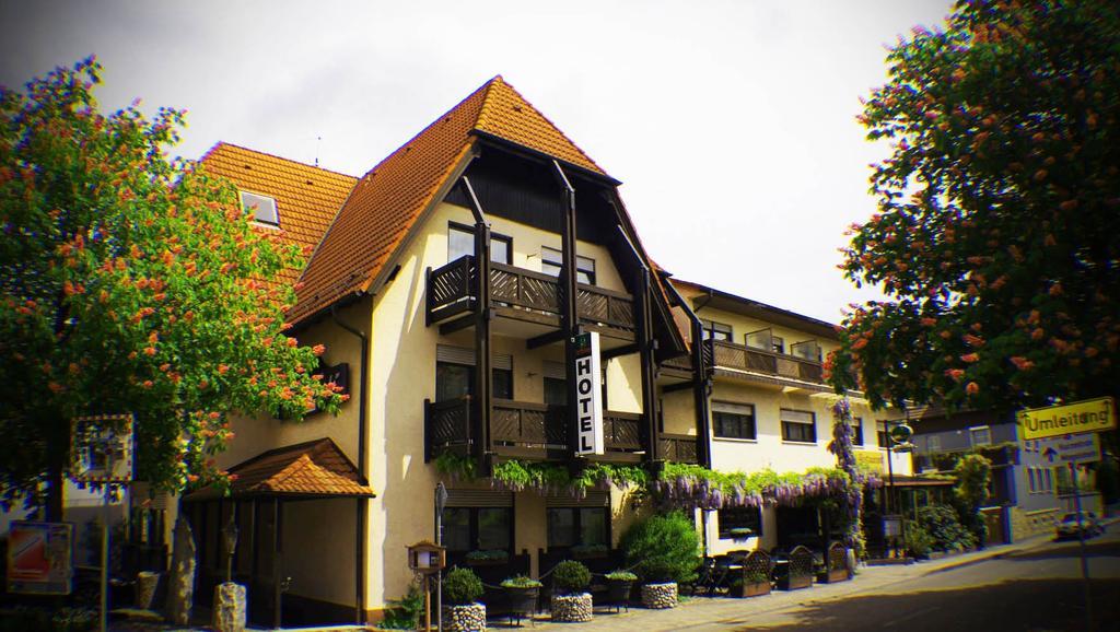 Hotel Waldparkstube Bad Schonborn Exterior foto